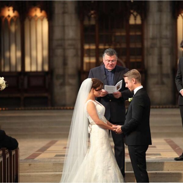 The Best Wedding Photographers in Chicago: Capturing Love in Every
