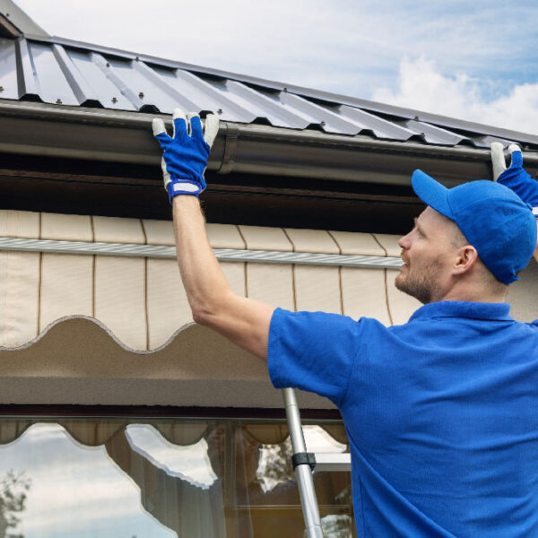 Gutter Repairs services Clovelly