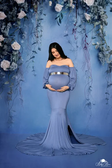 Elegant Maternity Photoshoot in Saree: Celebrate Your Pregnancy in Style 2 maternity photoshoot 1 1