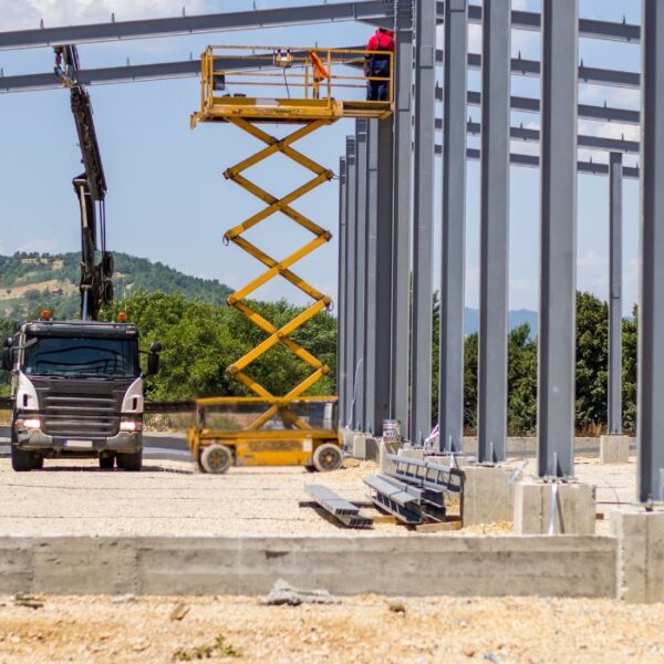 pre-engineered metal builders