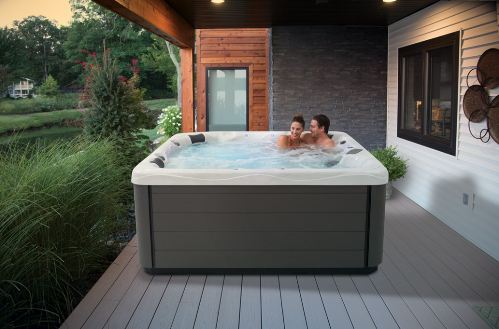 What to Know Before Buying a Used Hot Tub in Denver (And How to Move It Safely)